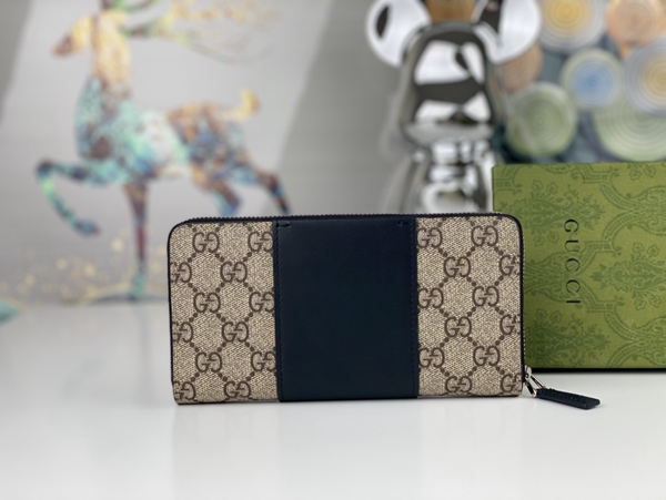 グッチ財布コピー背面デザイン